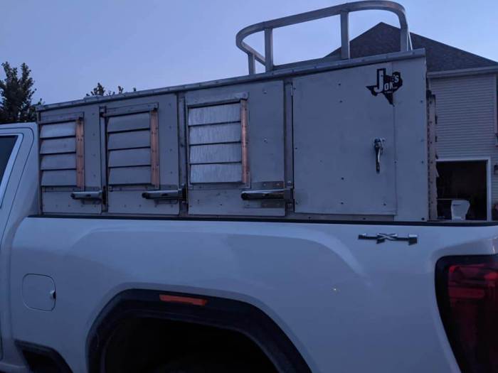 1140556251_Boxwith3rdStallandStorageDoors.thumb.jpg.92b8fc9470416012da244329deac83fc.jpg 1140556251_Boxwith3rdStallandStorageDoors.thumb.jpg.92b8fc9470416012da244329deac83fc.jpg